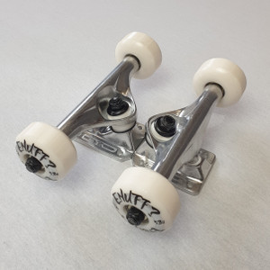 Enuff Skateboard Undercarriage Set - Trucks / Wheels / Bearings Enuff Skateboard Undercarriage Set - Trucks / Wheels / Bearings