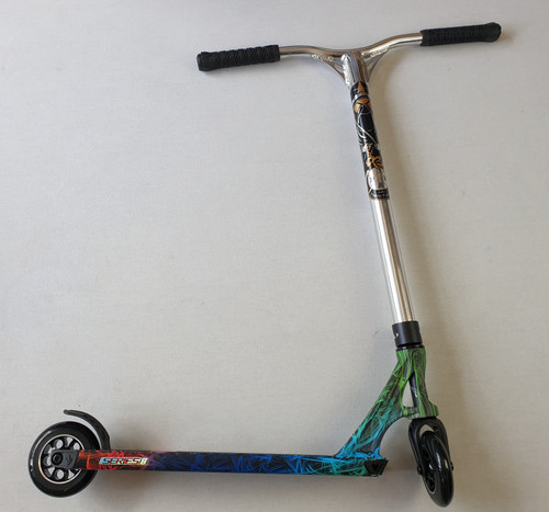 Custom Stunt Scooter -Blunt Envy / MGP - Reaper Bars Prodigy S8 Complete Scooter - Multi / Chrome Custom Stunt Scooter -Blunt Envy / MGP - Reaper Bars Prodigy S8 Complete Scooter - Multi / Chrome