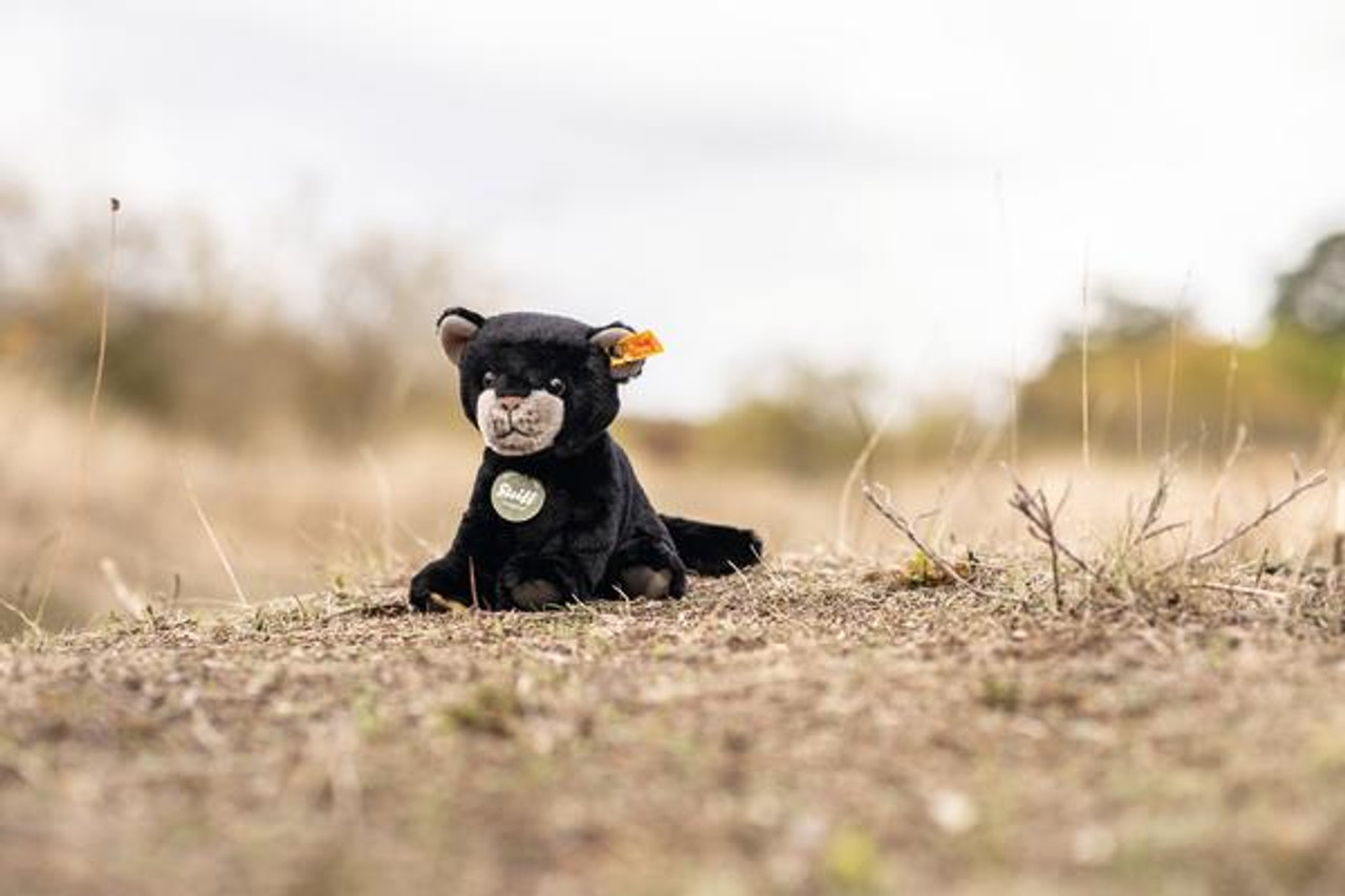 Black Panther Soft Toy, Baby Taky Steiff 19cm EAN 067938, in the wild