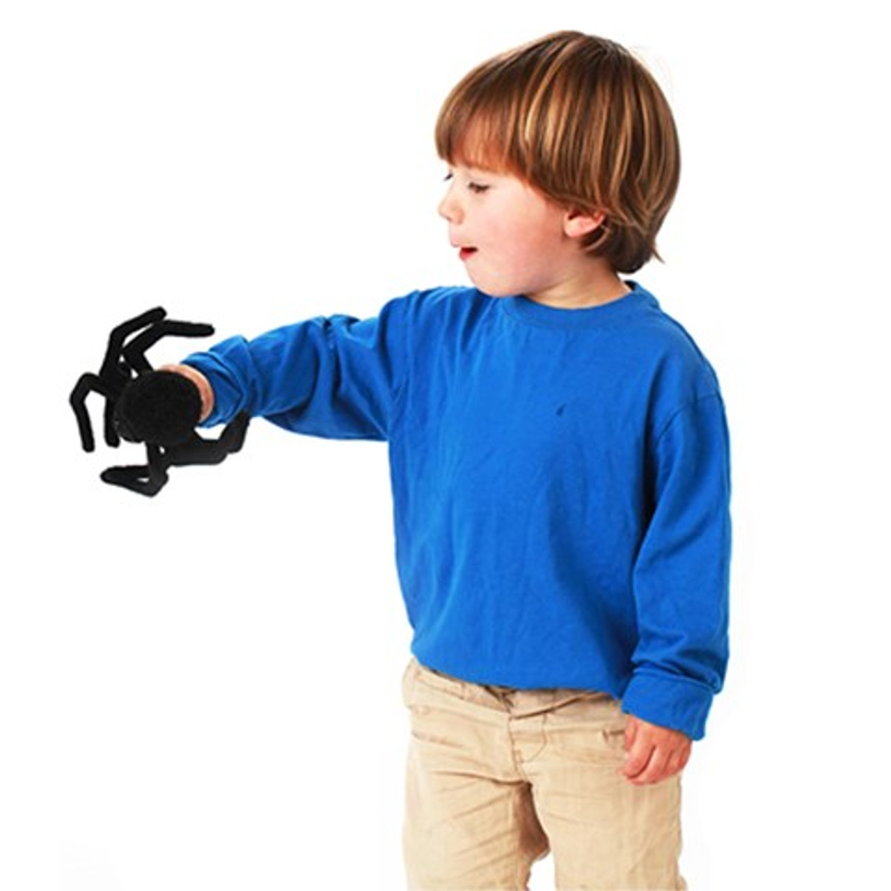 Boy playing with Mini Spider Finger Puppet Folkmanis EAN 027542