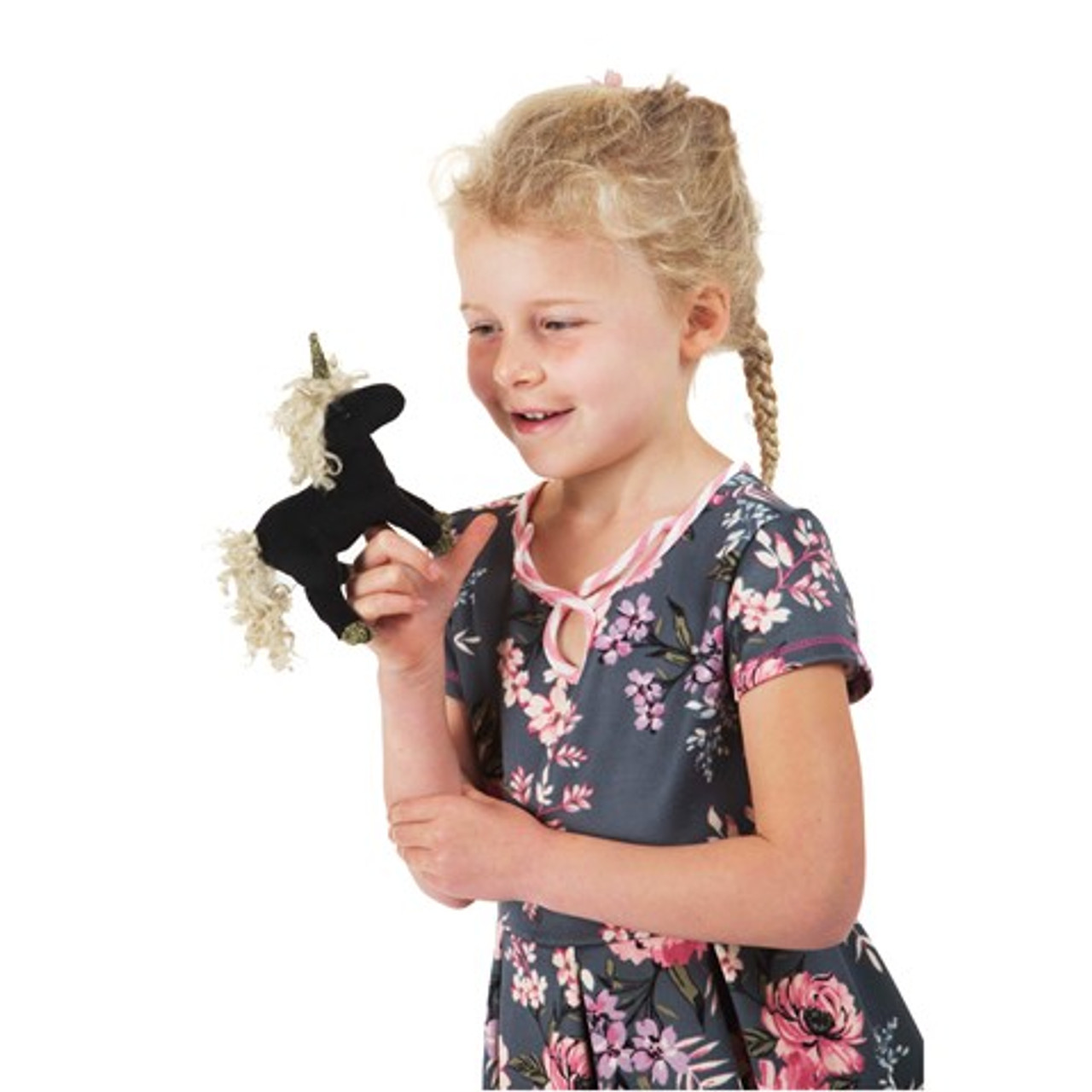 Girl playing with Mini Black Unicorn Finger Puppet Folkmanis EAN 027979