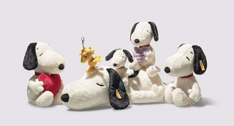 STeiff Snoopy  Limited Editions, soft cuddly toys and keyring pendants