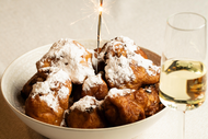 Klassieke oliebollen met een gouden randje