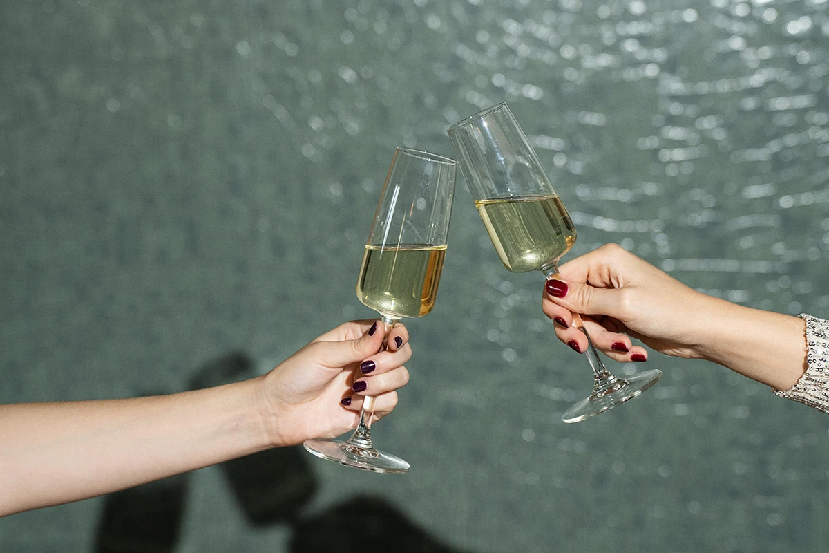 Flute champagne glasses