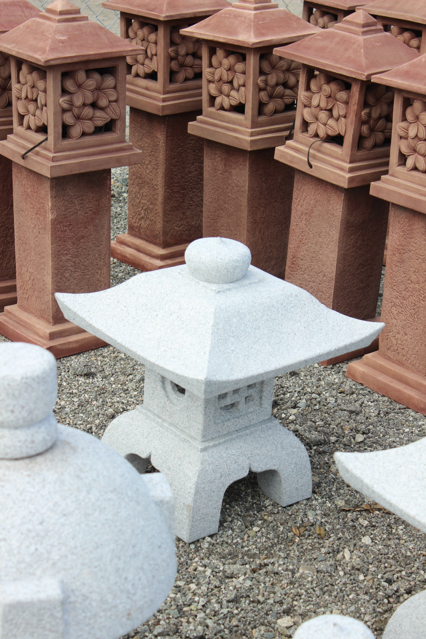 Okidoro Stone Lantern