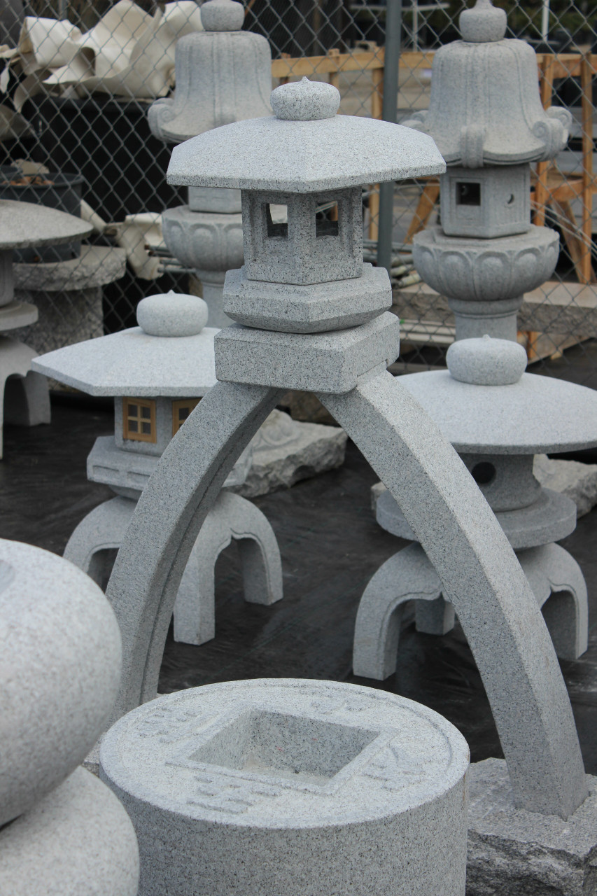 House of Bonsai Kotoji Stone Lantern - Thumbnail 2