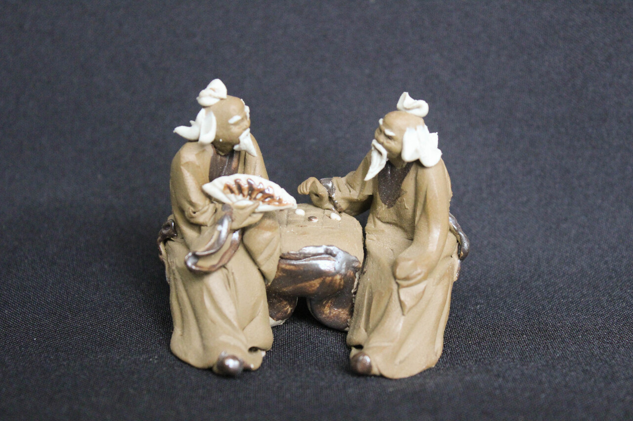 2.5"L x 2"H Two Old Drinking Buddies Finely Detailed Mudmen Bonsai Figurine