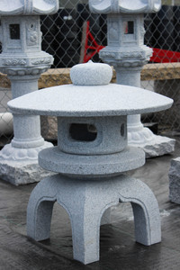Kodai Maru Yukimi Top Quality Stone Lantern + various size Kodai Maru Yukimi Top Quality Stone Lantern + various size