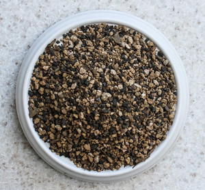 Premium Mixed Bonsai Soil Base with Mycorrhizae, Akadama, Lava Rock, DG, Mulch - Fine 9 lbs - Soil Sample Image Premium Mixed Bonsai Soil Base with Mycorrhizae, Akadama, Lava Rock, DG, Mulch - Fine 9 lbs - Soil Sample Image