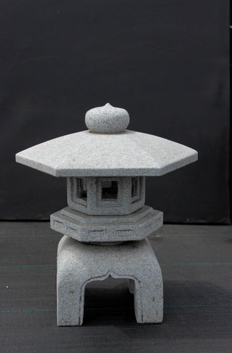 Antique Style Yukimi Stone Lantern - Large (In-Store Pick Up Only)
