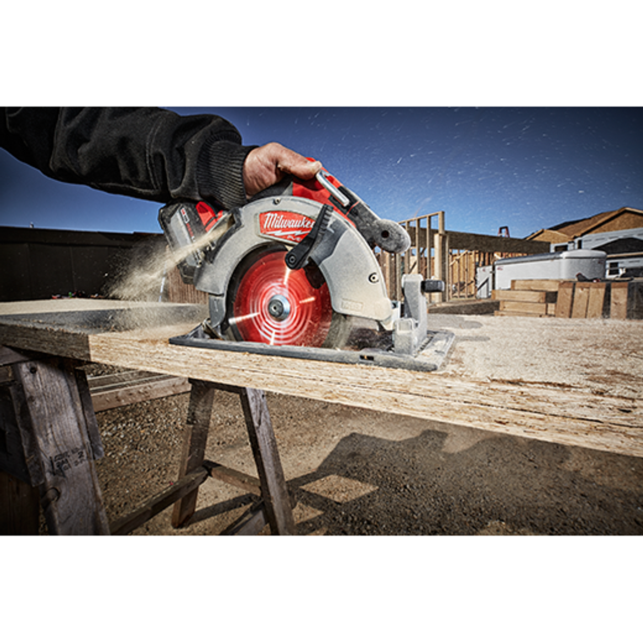 完売 dear flatzMilwaukee M12 12-Volt Lithium-Ion Cordless Jigsaw and Oscillating  Multi-Tool Kit with Two 1.5Ah Batteries, Charger Tool Bag