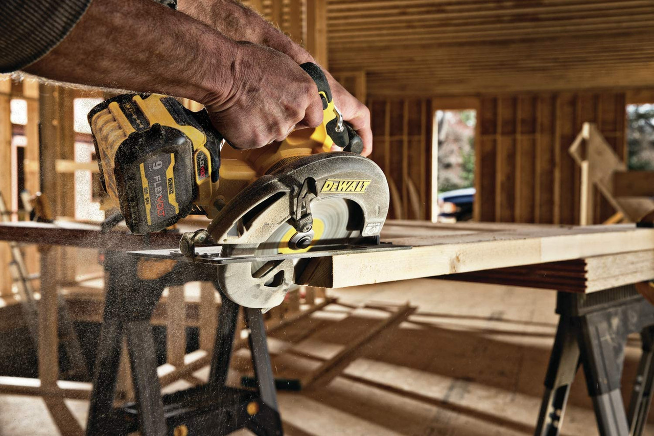 DEWALT DEW-DCS578B Flexvolt 60V MAX Brushless 7-1/4 In. Cordless Circular  Saw With Brake (Tool Only) Atlas-Machinery