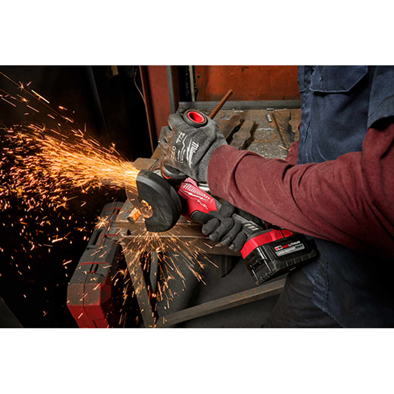 Milwaukee 2880-20 M18 FUEL™ 4-1/2/5 Grinder Paddle Switch, No-Lock, Bare  Tool