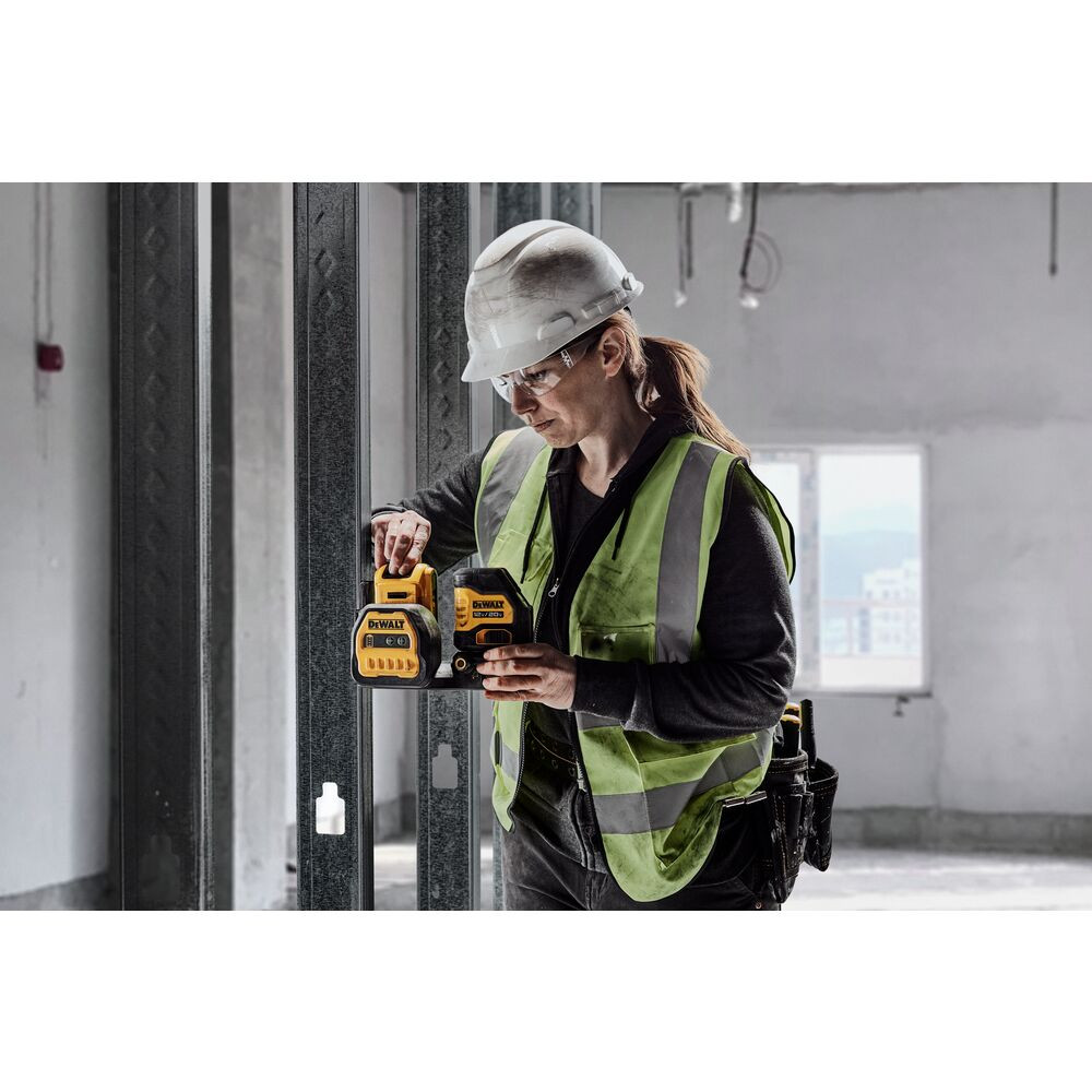DEWALT DEW-DCLE34020G 20V MAX Cordless Cross Line Green Laser 2.0