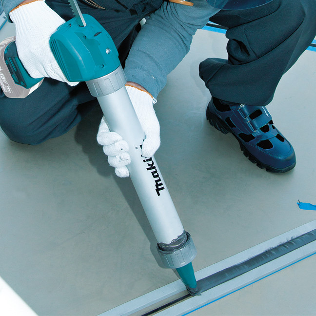 Makita MAKDCG180YBX1 18V LXT 600ml Caulking Gun Kit AtlasMachinery