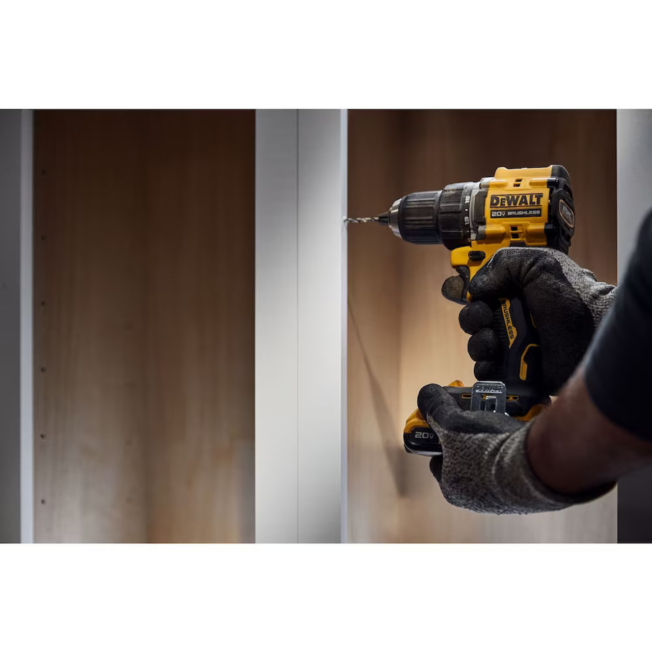 COMPACT DRILL DRIVER AND COMPACT IMPACT DRIVER COMBO KIT