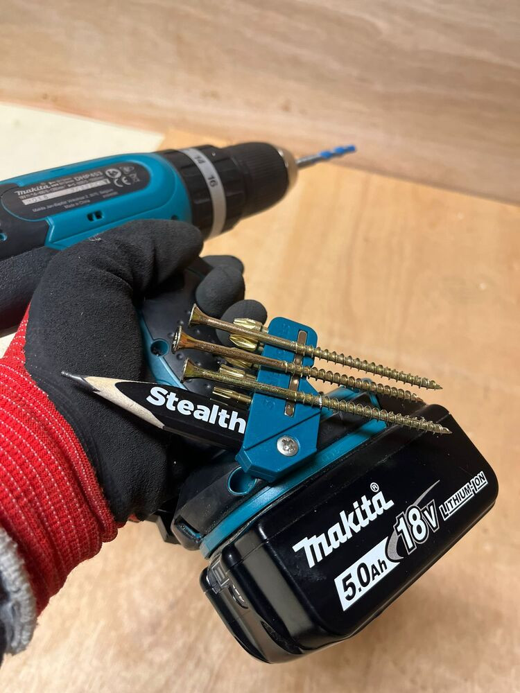 StealthMounts SM-BH-MK-4590-BLU Magnetic Bit Holder for Makita CXT