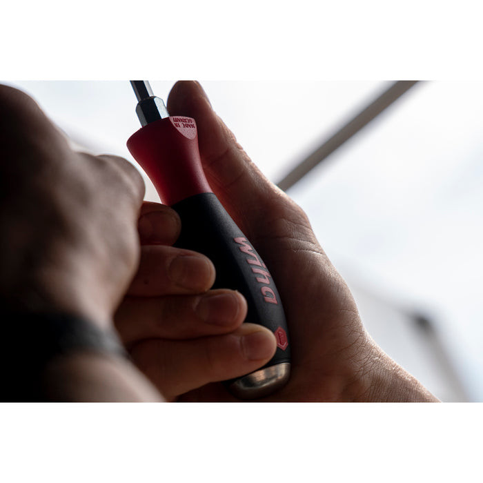 Wiha SoftFinish Screwdriver - 5.5mm Slotted With Laser-Cut Scale (125mm)