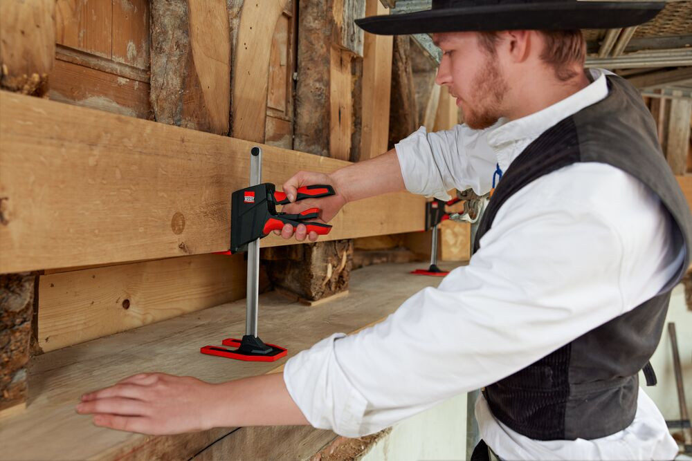 Bessey BES-BEYCEPS One Handed Lifting And Assembly Tool - Atlas