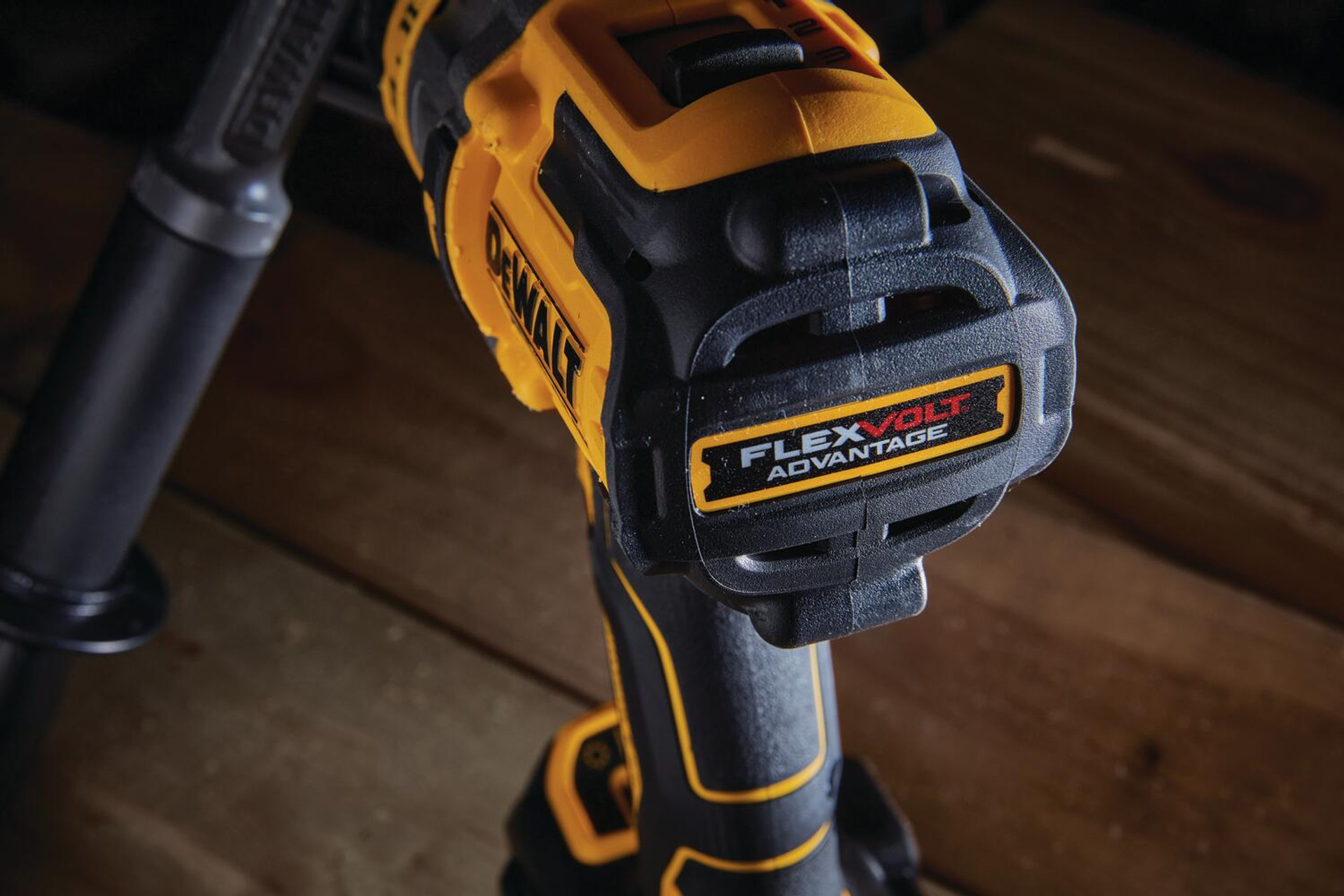 DEWALT DEWDCD999B 20V MAX 1/2in Brushless Cordless Hammer Drill/Driver