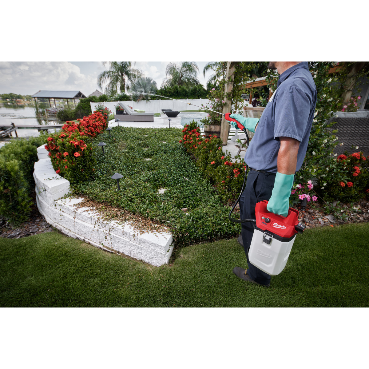 Milwaukee MIL 2528 21G2 M12 2 Gallon Handheld Sprayer Kit Atlas Machinery