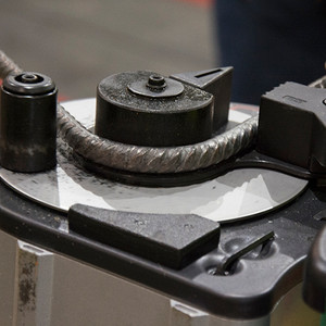 Metabo HPT HPT-VB16Y Portable Cutting And Rebar Bender