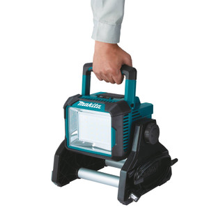 Makita MAK-DML811 18V LXT LED Cordless/Corded Work Light (Bare Tool)