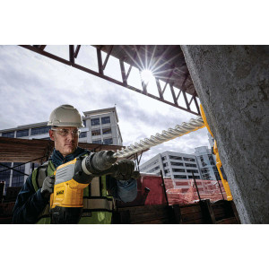 DEWALT DEW-DW58XX-1-1/4XX 1/4in 4 Cutter SDS MAX Rotary