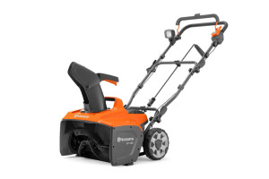Husqvarna HUSQ-970789001 ST 143i 40V 16.9in Cordless Snow Blower 4.0Ah Kit