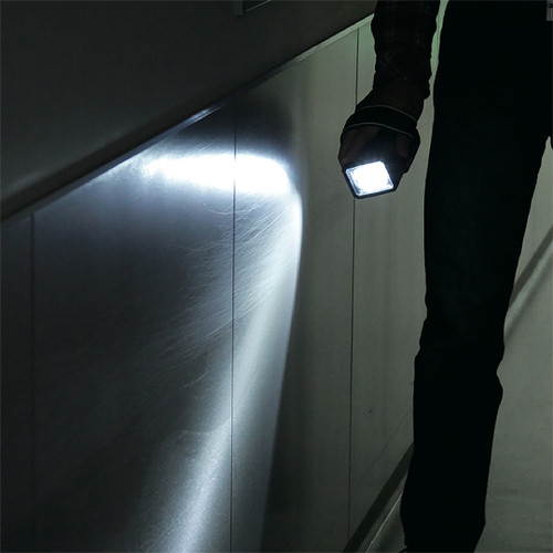 Makita MAK-DML186 18V Lithium-Ion LED Flashlight (Bare Tool)