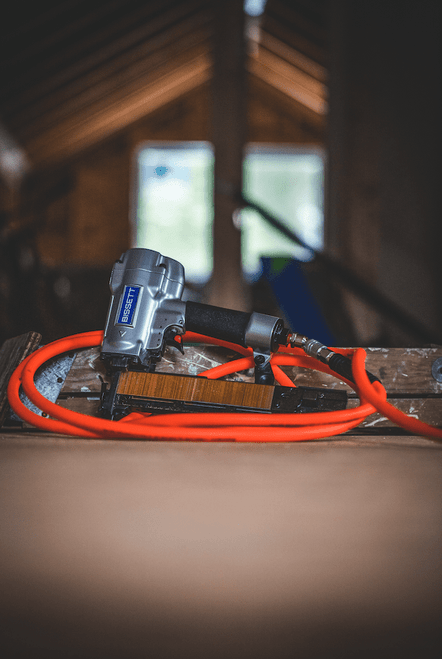 Bissett Fasteners BIS-BT-MCB1651 1/2in Medium Crown Stapler