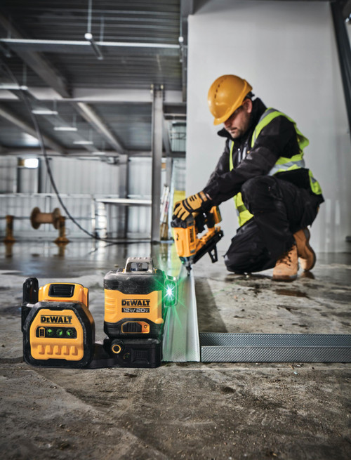 DEWALT DEW-DCLE34030G 20V MAX 3X 360 Green Line Laser 2.0Ah Kit