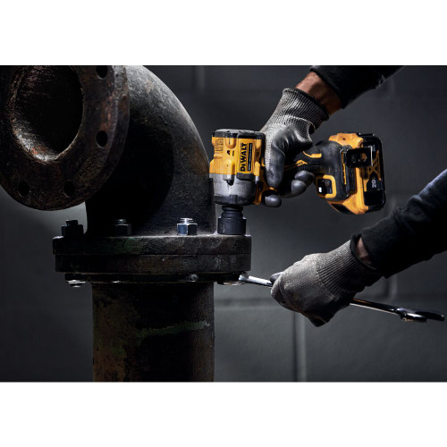 DEWALT DEW-DCF922B ATOMIC 20V MAX 1/2in Cordless Impact Wrench with Detent Pin Anvil Bare Tool
