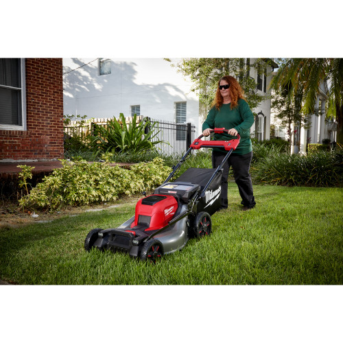 Milwaukee MIL-2823-22HD M18 FUEL 21in Self-Propelled Dual Battery Lawn Mower 2x 12.0Ah Kit