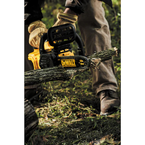 DEWALT DEW-DCCS620P1 20V MAX Compact 12 in. Cordless Chainsaw Kit