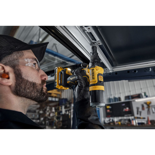 DEWALT DEW-DCF403D1 20V MAX XR Brushless 3/16in Rivet Tool Kit