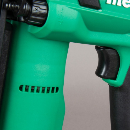 Metabo HPT HPT-NT1850DFTM 18V MultiVolt 18ga Compact Brad Nailer 2.0Ah Kit