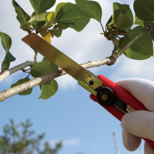 Gyokucho GY-1161 80mm Small Retractable Knife With Large Teeth