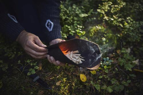 Hultafors HU-840791 32cm x 22cm Trekkers Little Helper Leather Fire Pouch