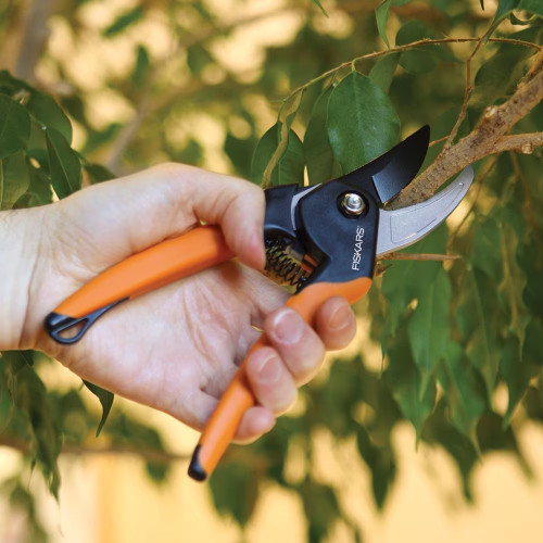 Fiskars FISK-379451-5001 Softgrip Bypass Pruner