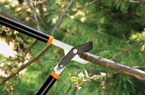 Fiskars FISK-391381-5001 28in Power Lever Lopper