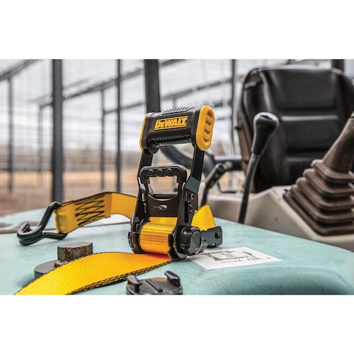 DEWALT DEW-DXBC33004 1.5in x 16ft Medium Duty Ratchet Tie Down Straps 3300lb Break Strength 4 Pieces