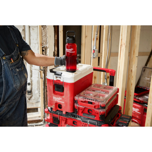 Milwaukee MIL-48-22-8372XX 34OZ PACKOUT Bottles with Chug Lid