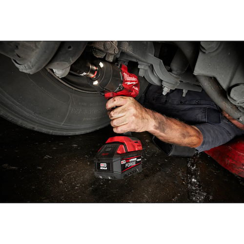 Milwaukee MIL-2967-21F M18 FUEL 1/2 Inch High Torque Impact Wrench with Friction Ring REDLITHIUM FORGE 8.0Ah Kit