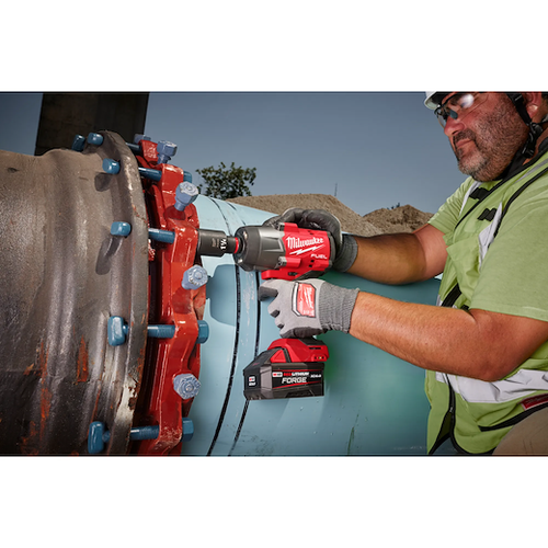 Milwaukee MIL-2967-21F M18 FUEL 1/2 Inch High Torque Impact Wrench with Friction Ring REDLITHIUM FORGE 8.0Ah Kit