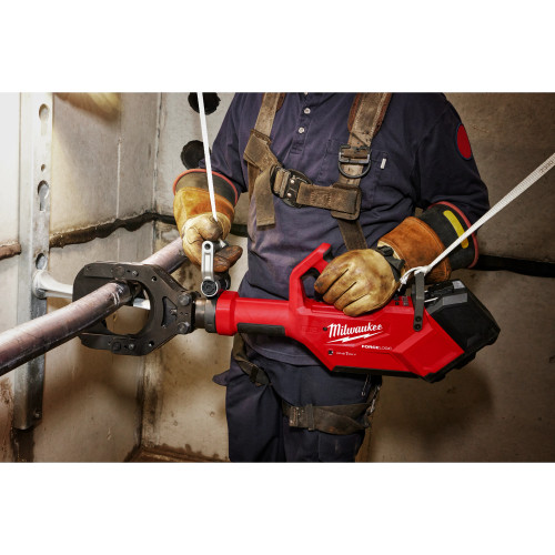 Milwaukee MIL-2875R-21 M18 FORCE LOGIC 5in Underground Cable Cutter with Wireless Remote