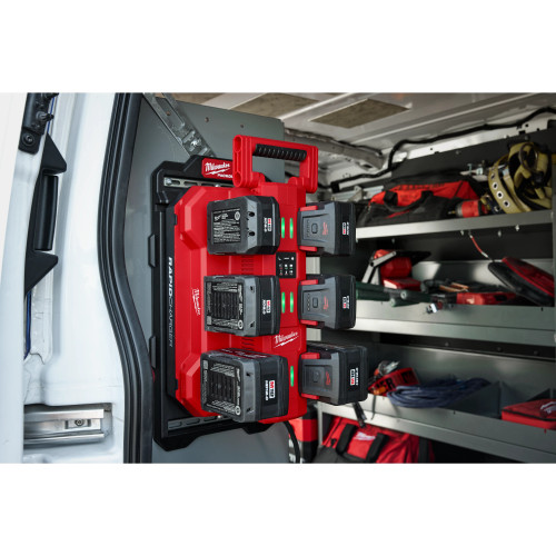 Milwaukee MIL-48-59-1817 M18 Six Bay Daisy Chain Rapid Charger