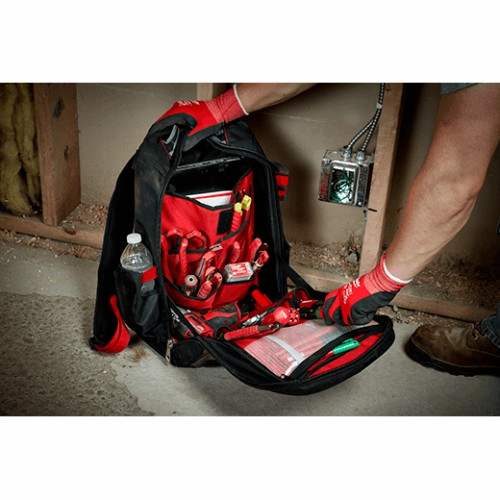 Milwaukee MIL-48-22-8202 Low-Profile Backpack