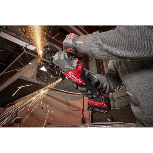Milwaukee MIL-3672-22 M18 FUEL 4-1/2in-6in Variable Speed Braking Grinder, Paddle Switch w/ ONE-KEY 2x 8.0Ah Kit