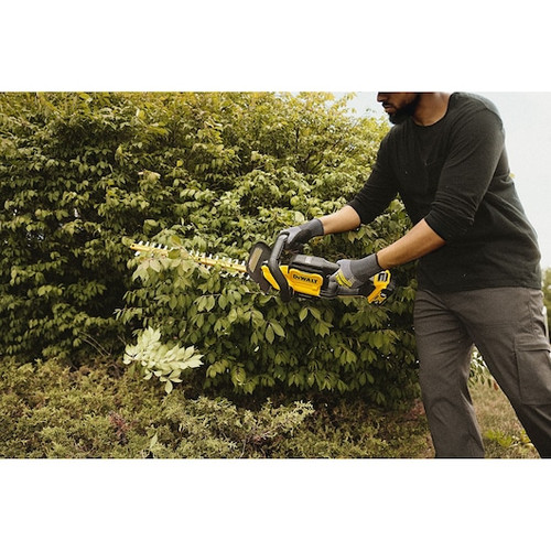 DEWALT DEW-DCHT821P1 20V MAX 22in Cordless Hedge Trimmer 5.0Ah Kit